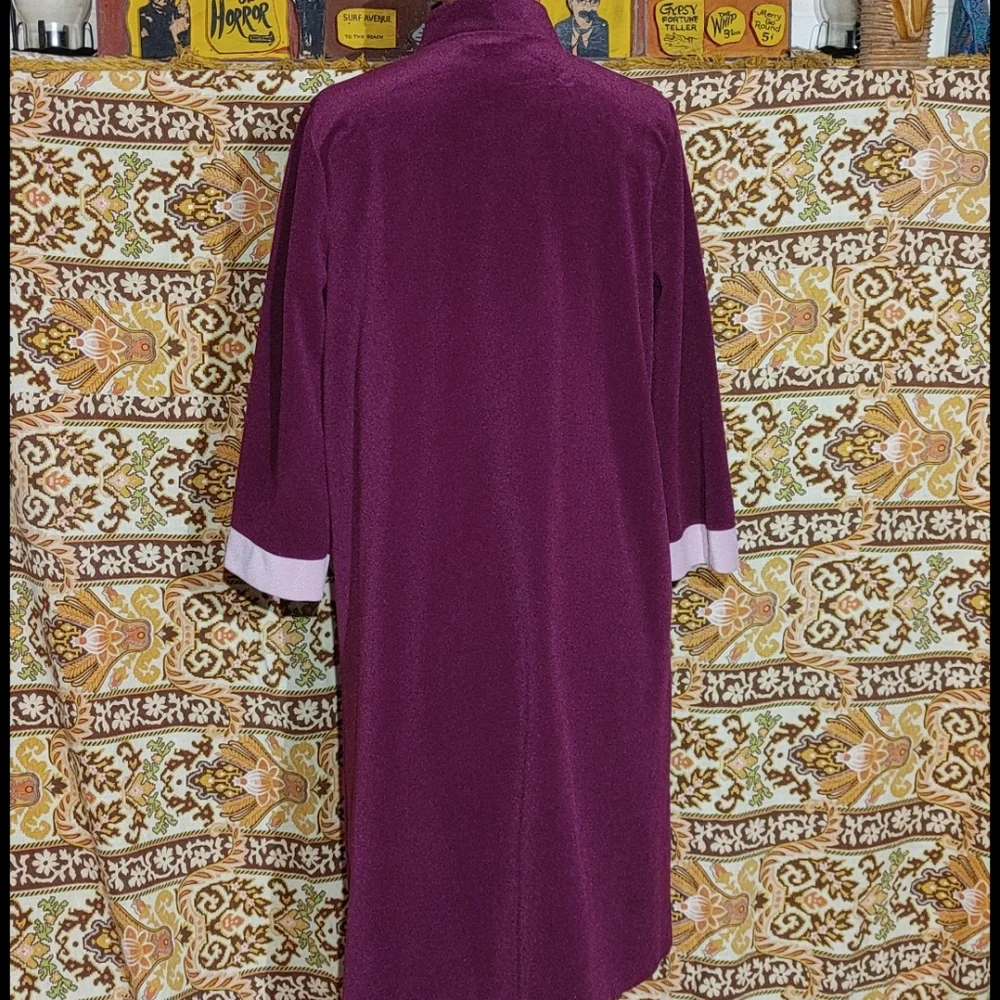 VTG old lady crap robe